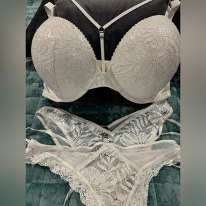 Victoria’s Secret size 36DD bra and two panties size medium